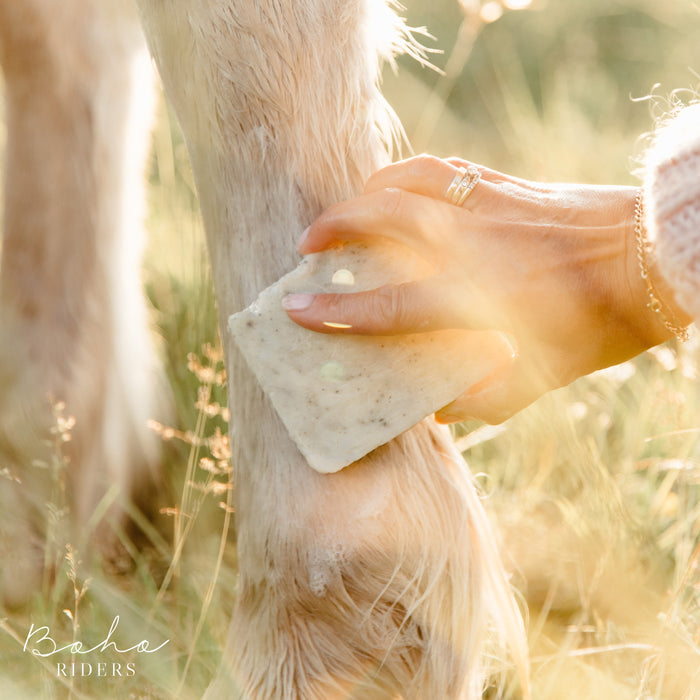 Boho Bar "The Sensitive Bar" - Shampoo Bar voor paarden - 200gr - Voor een gevoelige of beschadigde huid - 100% natuurlijk - Vegan