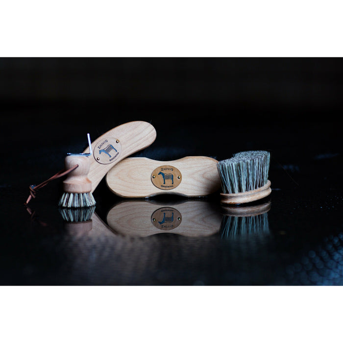 Zhiviq Shaped Soft Flick - Horse Brush - Suitable for removing superficial dirt